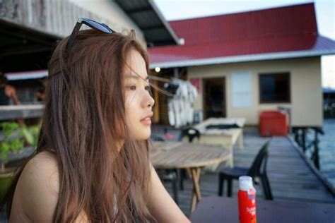 Hot Sexy Lizz Chloe Bikini Pics