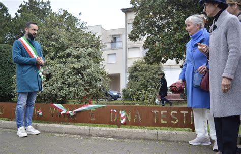 Certaldo Il Giardino Di Viale Matteotti Intitolato A Vanda Viani E