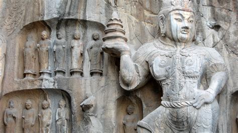 Longmen Grottoes Scenic Spot - backiee