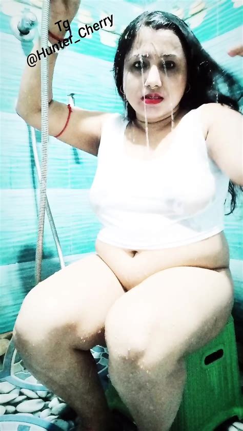 Busty Indian Bbw Wife Bathing Full Nude With Face