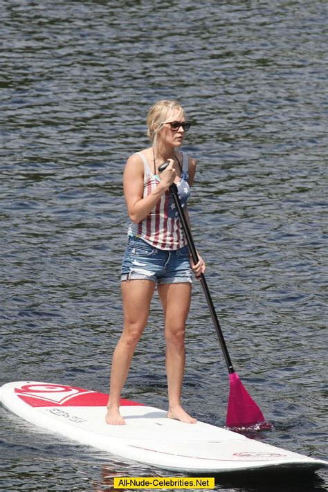 Carrie Underwood In Bikini On A Lake In Ontario