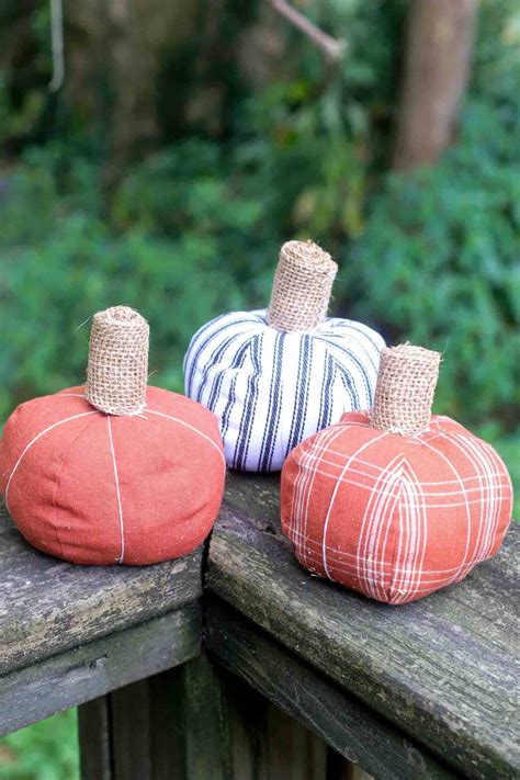 How To Make Fabric Pumpkins With Free Printable Pumpkin Pattern