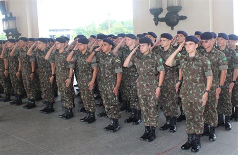 Academia Militar Das Agulhas Negras Realiza Cerim Nia De Entrada Dos