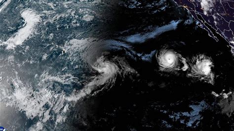 Hawaii S Big Island Is Under Tropical Storm Warning As Hone Approaches