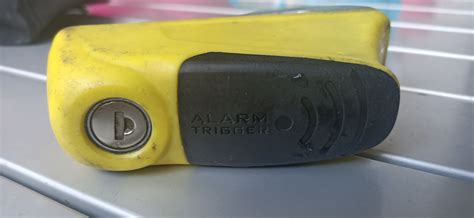 Замок для мотоцикла на диск Abus 350 trigger alarm на мото чи скутер: 1 ...