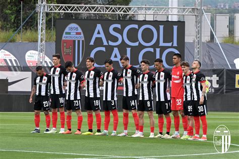 Calcio Serie B Ascoli Carrera E Pulcinelli Allunisono I Conti Li