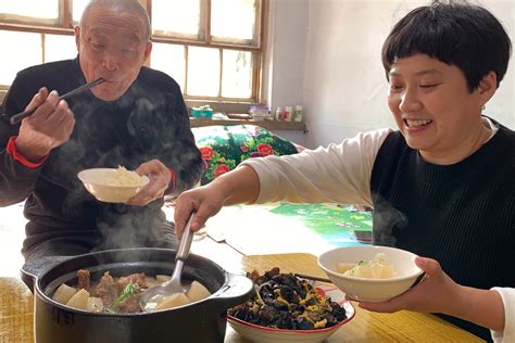 晚秋一定要吃这锅汤，暖心暖胃，营养美味，老公吃嗨了凤凰网视频凤凰网