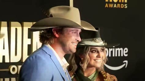 Lainey Wilson Reveals How Long She’s Been Dating Her Boyfriend