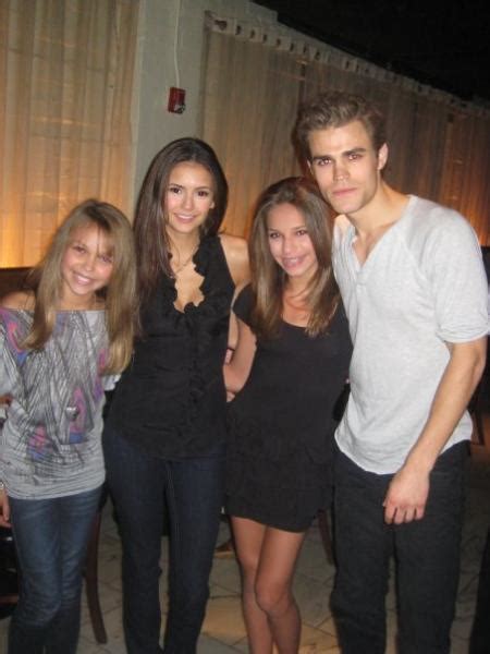 Paul with Nina and his younger sisters Julia and Leah - Paul Wesley ...