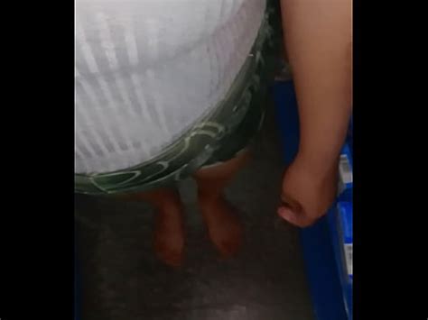 Amateur en el depósito chupada y sexo de pie XVIDEOS