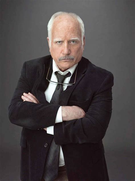 Download Richard Dreyfuss Folded Arms Wallpaper | Wallpapers.com