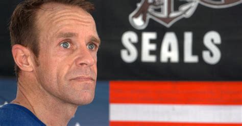 Navy SEAL Eddie Gallagher says he didn't kill ISIS prisoner - CBS News