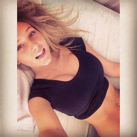 Blonde Beauty ShesFreaky