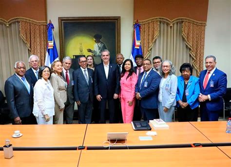 Presidente Abinader Recibe Visita De Cortes A Del Consejo Directivo De