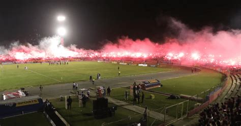 Vuelven las noches mágicas al estadio Quiteño El Gráfico