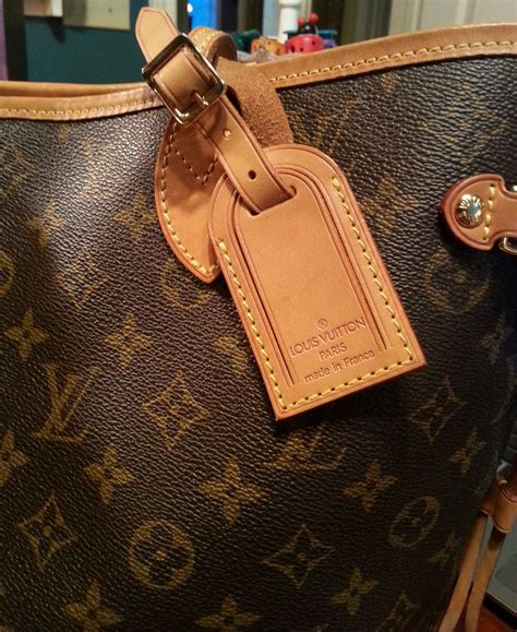 How To Put Louis Vuitton Tag On Baggot Semashow