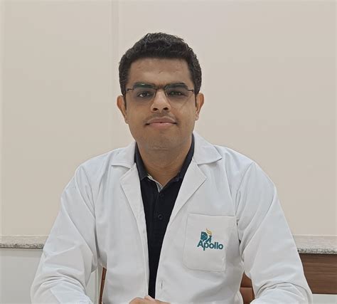 Dr ANUJ ARORA | Urologist in Noida - Apollo Spectra Hospitals Greater Noida