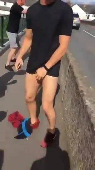 L Am Dezbracat Pe Tudor La Pula Goala Free Gay Porn 72 XHamster