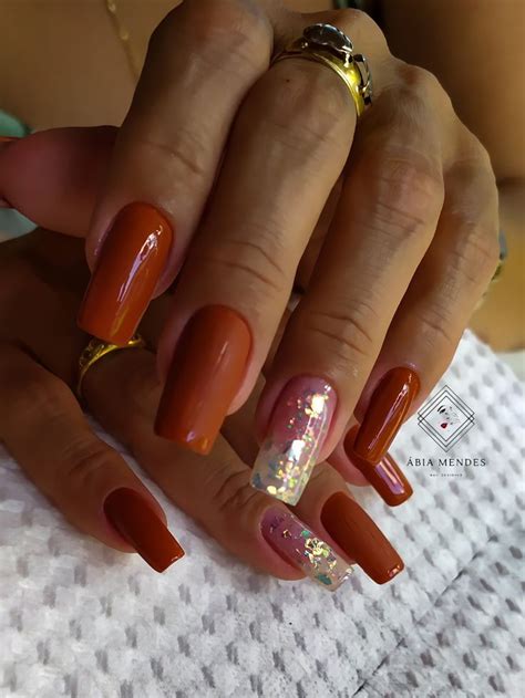 Esmalte nude decoração encapsulada madrepérola Nails