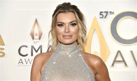 Summer House Star Lindsay Hubbard Learned Her Baby S Sex Through An Adorable Surprise Watch