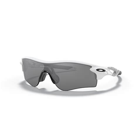 2023 Oakley Radarlock Path Low Bridge Fit