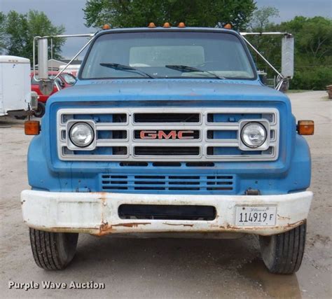 1987 Gmc Topkick C7000 Truck Cab And Chassis In Quincy Il Item Dp5534 Sold Purple Wave