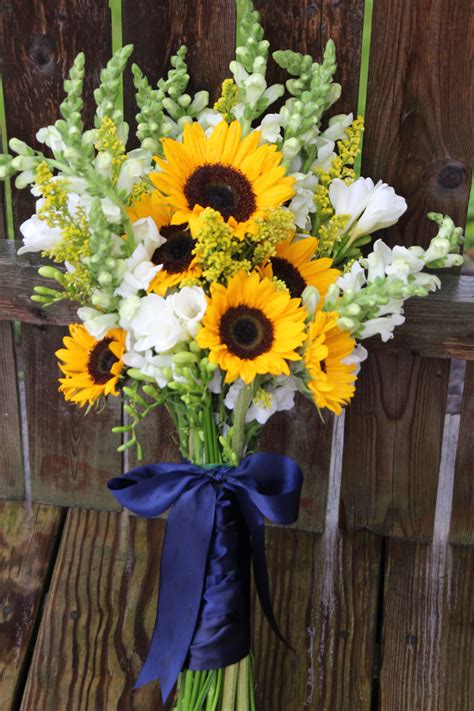 Sunflower And Snapdragon Bouquet By Dew Drop Flower Shoppe In Seville