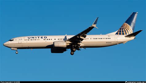 N73445 United Airlines Boeing 737-924ER(WL) Photo by KirkXWB | ID ...