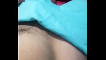 Quieres Ver Qu Hay Debajo A Os Caliente En Busca De Vaginas Xvideos