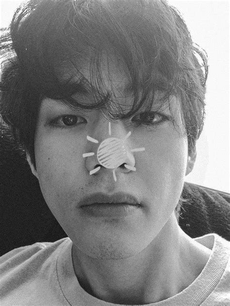 On Twitter Taehyung Taehyung Selca Kim Taehyung Wallpaper