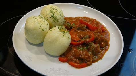 Klassisches Gulasch Aus Dem Monsieur Cuisine Connect Mit