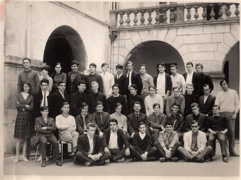 Photo De Classe Terminale De 1967 Lycée Polyvalent Saint Caprais