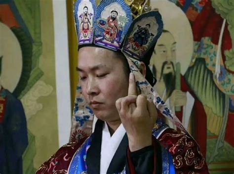 What Is The Chinese Middle Finger Explained By Native Chinese