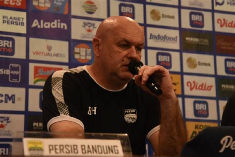 Bojan Hodak Berpeluang Jadi Pelatih Asing Pertama Yang Bawa Persib