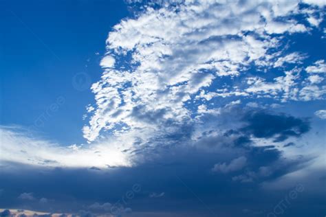 Fondo Mapa De Fotografía De Cielo Azul Y Nubes Blancas E Imagen Para