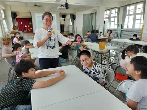 永靖鄉福德小感恩母親節 繪本說故事親子做萱花 享新聞