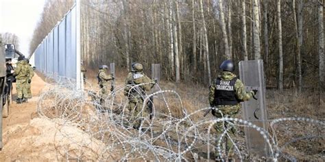 En Pologne à 250 km de l enclave russe de Kaliningrad la base