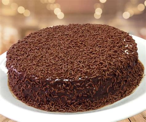 Bolo De Chocolate Rápido Fácil E Barato Com água