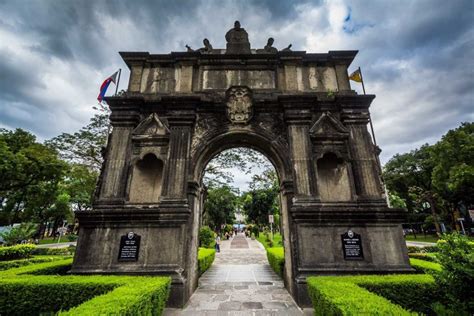 List Monuments And Shrines In Metro Manila Expat Ph