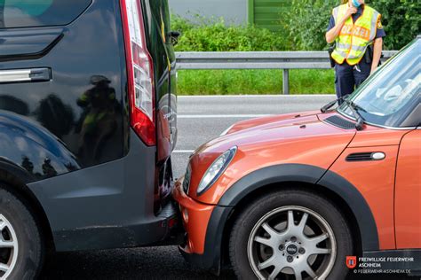 Technische Hilfe Thl Vu Mit Pkw Am Freiwillige