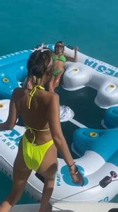 Insta Vid K S Bella Hadid Yellow Bikini Phun Org Forum