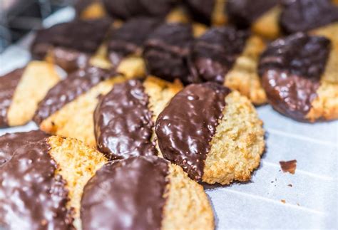 Ricetta Biscotti Con Nocciole E Cioccolato Facilissima E Senza Glutine