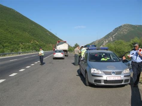 Policia E Kosov S Shton Masat E Siguris Rrugore Gjat Sezonit T Ver S