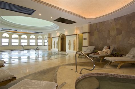 Top 10 Hydrotherapy Circuits at Spas in North America