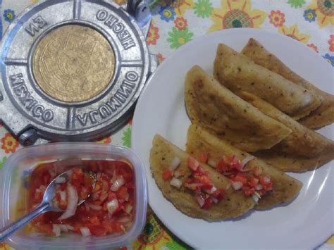 Empanadas De Carne Molida Con Pico De Gallo Con Sal Y Azucar