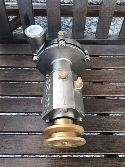 CR100 1 Right Hand RH MARINE S S SEA WATER PUMP Motor Driven Pulley