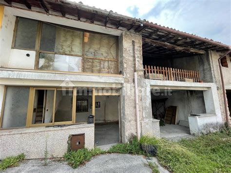 Vendita Rustico in via Europa 163 Concesio 250 m² rif 98422940