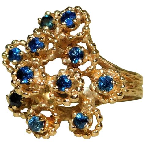 Vintage 14k Yellow Gold Cocktail Ring With 14 Amethyst Gemstones For Sale At 1stdibs