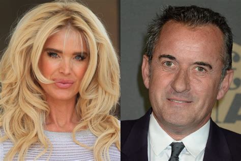 Je Garde Pour Moi C Est Mieux Comme A Victoria Silvstedt En Froid