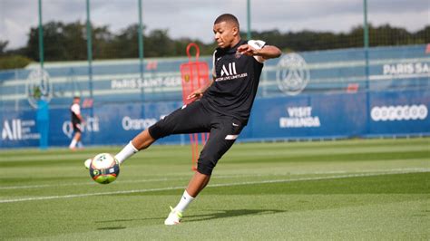 Football News | Kylian Mbappe Included in PSG Squad For Real Madrid Tie ...